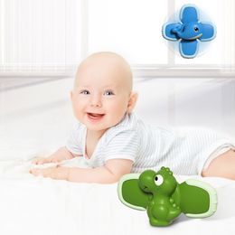 Bath Toys Baby shower toy flower shaped with suction cup rotating toy fun for children insect finger rotating top joystick baby shower toy 230615