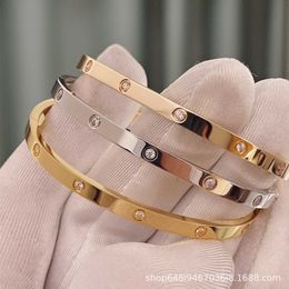 Designer charm V-gold CNC precision carved Carter narrow version ten diamond bracelet classic free 6 for couples 18k