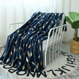 Blanket Silver Feather Print Sparkly Throw Blanket Soft Navy Bed Blanket All Premium Fluffy Fleece Throw for Sofa Couch R230616