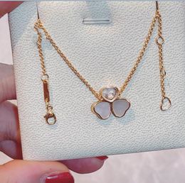 2023 lovely cute pendant Necklaces long gold thin stainless steel chain pink three cystal hearts designer Women necklace with dust bag and box