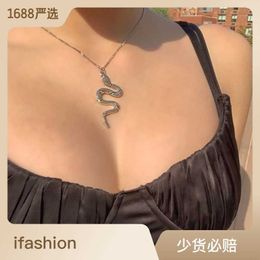 Necklaces Strands Strings Popular Jewellery snake element Necklace personality fashion Snake Pendant sweater chain lady