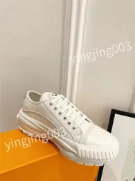 New top Women Casual Shoes Designer Sneakers Lady Lambskin Calfskin White Shoe Retro Style Fashionable Quality Size 35-41