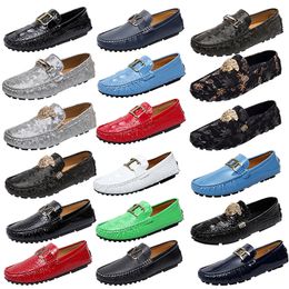 Luxury Men Shoes High-quality Horseshoe Buckle Decoration Comfortable Loafers Soft Leather Solid Colour Glossy Business Office Shoes Driving Shoes