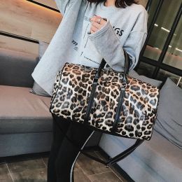 2023 Fashion Travel Bag Women Duffle Carry on Luggage Bag Leopard Printing Travel Totes Ladies Big Overnight Weekend Bags