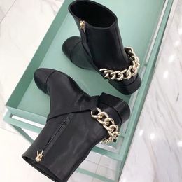 Scarpe di moda Designer Mid Knight Chunky Cucchio Black Black Women's Square Metal Chain Stivali corti francese 80695 20980