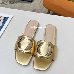 Slippers Designer Sandals Interlocking Letter Cut Slide Sandal Low Heels Womens Slides Sliders Leather Black White Pink Summer Ladies Slippers Sandale J230616