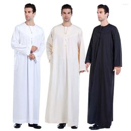 Ethnic Clothing High Quality Three Colour Men'S Long Shirt Middle Eastern Round Neck Chiffon Elegant Button Style Muslim Robe Xn011