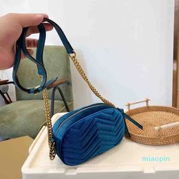 2023-Retro color velvet shoulder bag classic version Design Bgas winter and fall women's shopping outdoor Purse with chain suede pocket Nice