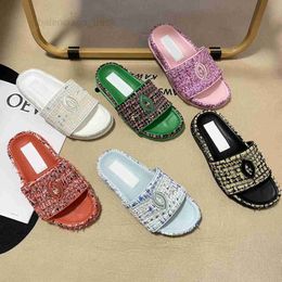 Tweed Women Grosgrain C Mules Slides Slippers Great Condition Sandal Mules Embroidery Leather Interlocking Designer Flip Flops Party Casual Platforms