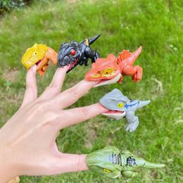 Action Toy Figures 10pcs 20pcs Finger Dinosaur Tricky Tyrannosaurus Model Biting Hand Fidget Dino for Children Movable Joints Gift 230615