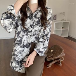 Blusas femininas retrô abstratas tinta outono e inverno versão coreana do tipo prato grande solta selvagem camisa longa blusa feminina