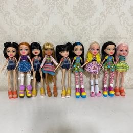 Dolls 1 6 Bjd Body Bratzes Dolls Cute DIY Clothes Action Figure Anime 26CM Joints Models Toys for Girls Gifts 230615