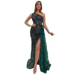Sexy Prom Dresses Sparkly Crystal Beaded High split sequined Evening Gowns Women Arabic feather Special Occasion Dress Formal Wear