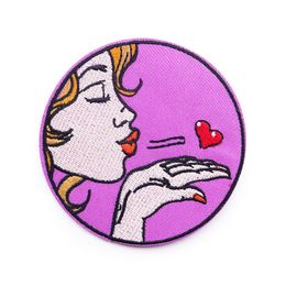 Notions Fashion Girls Embroidered Patches Iron on Patch for Clothing Skull Badge Sew on Emblem DIY Accessories for Jacket Backpack Jeans