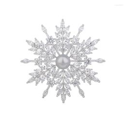 Brooches YAN MEI Arrival White Gold Colour Zircon Pearl Brooch Micro Paved Snowflake Pin Women's Jewellery GLX0152
