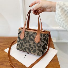 Evening Bags Women's Casual Leopard Print Tote Bucket Bag Korean Fashion Luxury Leather Shoulder Retro Ladies Crossbody Designer
