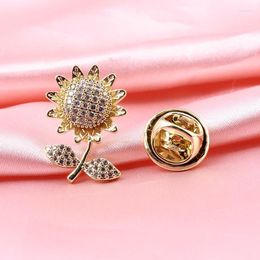 Brooches Cute Sunflower Brooch Women's Mini Belt Buckle Dress Anti-Unwanted-Exposure Suit Accessories Collar Pin Jewellery Gifts