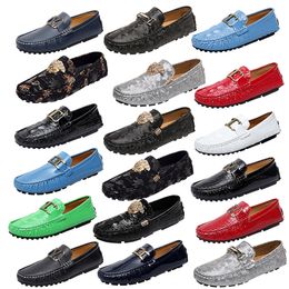 Luxury Brands Loafers PU Leather Solid Colour Round Toe Crocodile Print Leather Shoes Metal Buckle Business Formal Shoes Driving Shoes Size 35-48