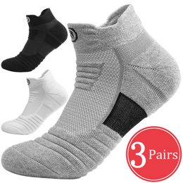 Sports Socks Running Breathable Sock Moisture Wicking Seamless Athletic Long Short Sweat Deodorant Towel Sox Men 230617