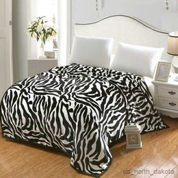 Blanket Air-conditioning Blanket Thickened Blanket Quilt Black and White Pattern Sheet Sofa Cushion Blanket R230617