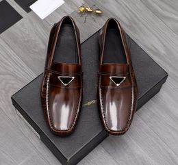 23SS TOP TIER Quality Mens polish Genuine Leather Designer Dress Shoes Gentle Men Brand Official Flats Casual Triangular nameplate Loafers Size EUR 38-44