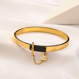 Vintage Nail Bracelet Horseshoe Bracelets Bangle Woman Cute Chain for Girl Designer Jewellery Women Gold Bangles Set Jade Stainless Steel Gift Halloween