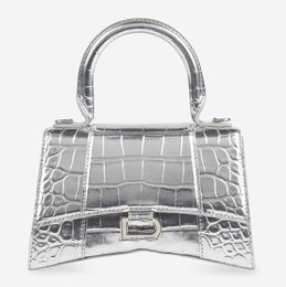 Shoulder Bags Hourglass handbag Designer Ladies shiny Crocodile embossed Chain Crossbody Bag fashions Leathers Half Moons Appearance