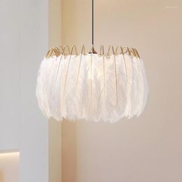 Pendant Lamps Chandeliers Light Modern Simplicity LED Lights Feather Romantic Hang Lamp For Bedroom Room Deco Suspension Luminaire