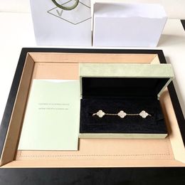 designer bracelet Luxury Classic 4/Four Leaf Clover Charm Bracelets Designer Chain Shell for Girl Wedding Mother Day fashion Jewellery Women Gift good