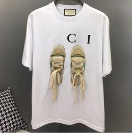 Italienische Designerin Frauen T-Shirt Luxusmarke Cotton Europe Sneakers 2G gedrucktes Muster Applique Crewneck-Kleidung Cooch Cooch Herren- und Frauen T-Shirt Top G.