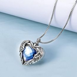 Pendant Necklaces 1PC Crystal Charm Angel Wing Hold Heart Cremation Urn Necklace Forever In My Love Memorial Jewellery For Ashes