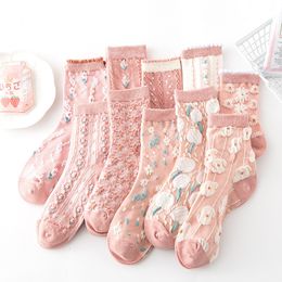 Socks Hosiery 5 Pairs/ Lot Woman Socks Harajuku Retro Embroidery Spring Kawaii Cute Socks Lolita Socks Lace Flower Crew Socks Christmas Gift 230616