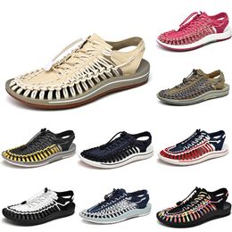 2023 Casual Atmungsaktive Sandalen Strandschuhe Bunte Weiß Blau Beige Rosa Braun Schwarz Rot Herren Trainer Outdoor Sport7653137750123865155