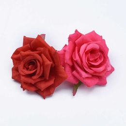 Dried Flowers 100pcs Silk Roses Wall Bathroom Accessories Christmas Decorations for Home Wedding Cheap Artificial Plants Bride Brooch