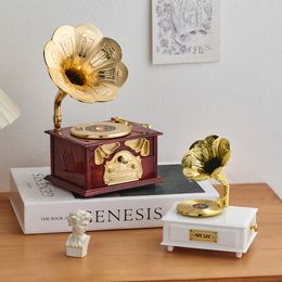 Decorative Objects Figurines Vintage Phonograph Ornaments Classic Home Decor Music Box Interior Sculptures Classical Living Room Decoration Gift 230616