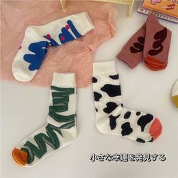 Women Socks 1 Pair Of Personality Graffiti Mid-tube Women's Stockings Pure Cotton Solid Colour Autumn Casual Ladies Girls