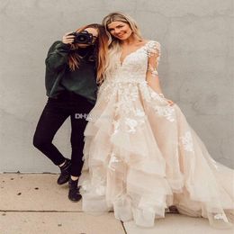 Light Champagne Boho Lace Wedding Dresses 2021 Layered Tulle Appliques A-Line Backless Bridal Dresses Illusion Long Sleeves Countr235g