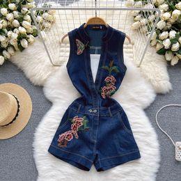 Yaz Yeni Şortları Denim Tulumları Kadınlar İçin Vintage Kolsuz V Yastık Çiçek Nakış İnce Slim Slimpers Casual One Piece Tahil 2023