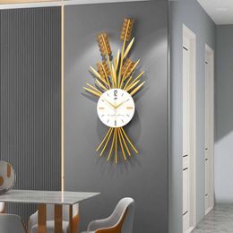 Wall Clocks Luxury Graphics Large Clock Interior Silent Bedroom Digital Gold Metal Relojes Pared Decoration XY50WC