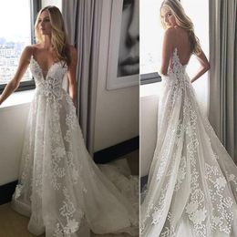 2019 Sexy Backless Wedding Dresses Deep V Neck Spaghetti Straps Embroidery Appliques Tulle Beach Wedding Gowns Cheap Lace Bridal D2280
