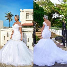 2020 New Sexy Plus Size Mermaid Wedding Dresses African One Shoulder Ruched Beaded Sexy Open Back With Button Sweep Train Bridal G319z