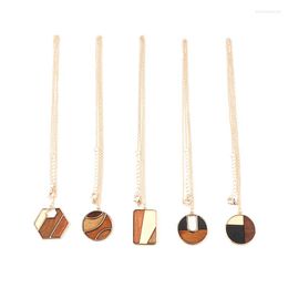 Pendant Necklaces Vintage Wood Irregular Square Necklace For Women Long Sweater Chains Circle Choker Jewelry Female 2023