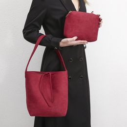 Hot sale 2023 Women Handbag Fashion show Burgundy Bucket Casual totes Design 2in1 Shoulder Bag Crossbody Bags Handbags Purse Genuine Leather Good Quality