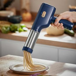 Makers Small Handheld Pasta Noodle Maker Rechargeable Wireless Noodles Press Hine 30s Fast with 3 Moulds Kitchen Tools 100v240v