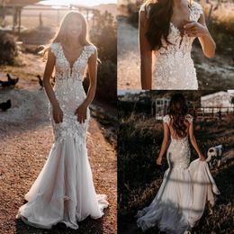 Romantic Lace Mermaid Wedding Dresses 2022 Country Garden Bohemian V Neck Sexy Backless Applique Cap Sleeves Ruched Long Bridal Go288K