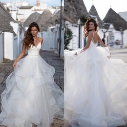 2020 Simple Boho Wedding Dresses A Line Lace Beads Tiered Skirts Sweep Train Sexy Backless Beach Wedding Gowns Customise Cheap Bri226S