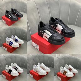 Fashion flower leather patchwork low-cut men's and women's casual shoes luxury brand runway platform wedge shoes round head lace-up men's casual shoes.