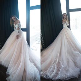 2019 Pale Pink Long Sleeves Lace A Line Wedding Dresses Off The Shoulder Tulle Applique Sweep Train Wedding Bridal Gowns robe de m259q