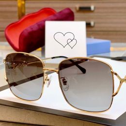 2023 Young Trendy Girl Best-Selling New Model Slim Frame Titanium Alloy Simple High-End Women's Fashionable Sunglasses Polarized Light Ultraviolet Travel Wear Style