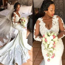 2021 Long Sleeves Wedding Dresses Luxury Beaded Pealrs Lace Applique Scoop Neck Illusion Sweep Train Plus Size Wedding Gown vestid194c